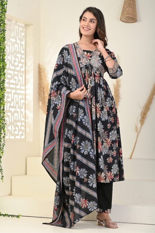 aliya cut muslin embroidered kurta with tussles