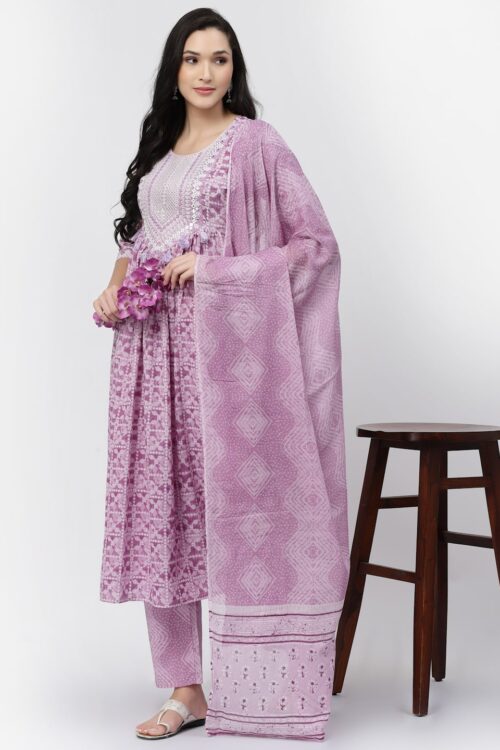 printed kurta with embroidery on yoke along with tussels